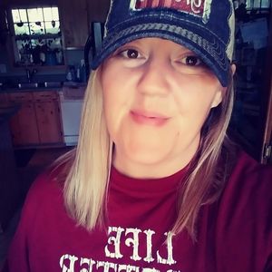 Meet your Posher, Edna